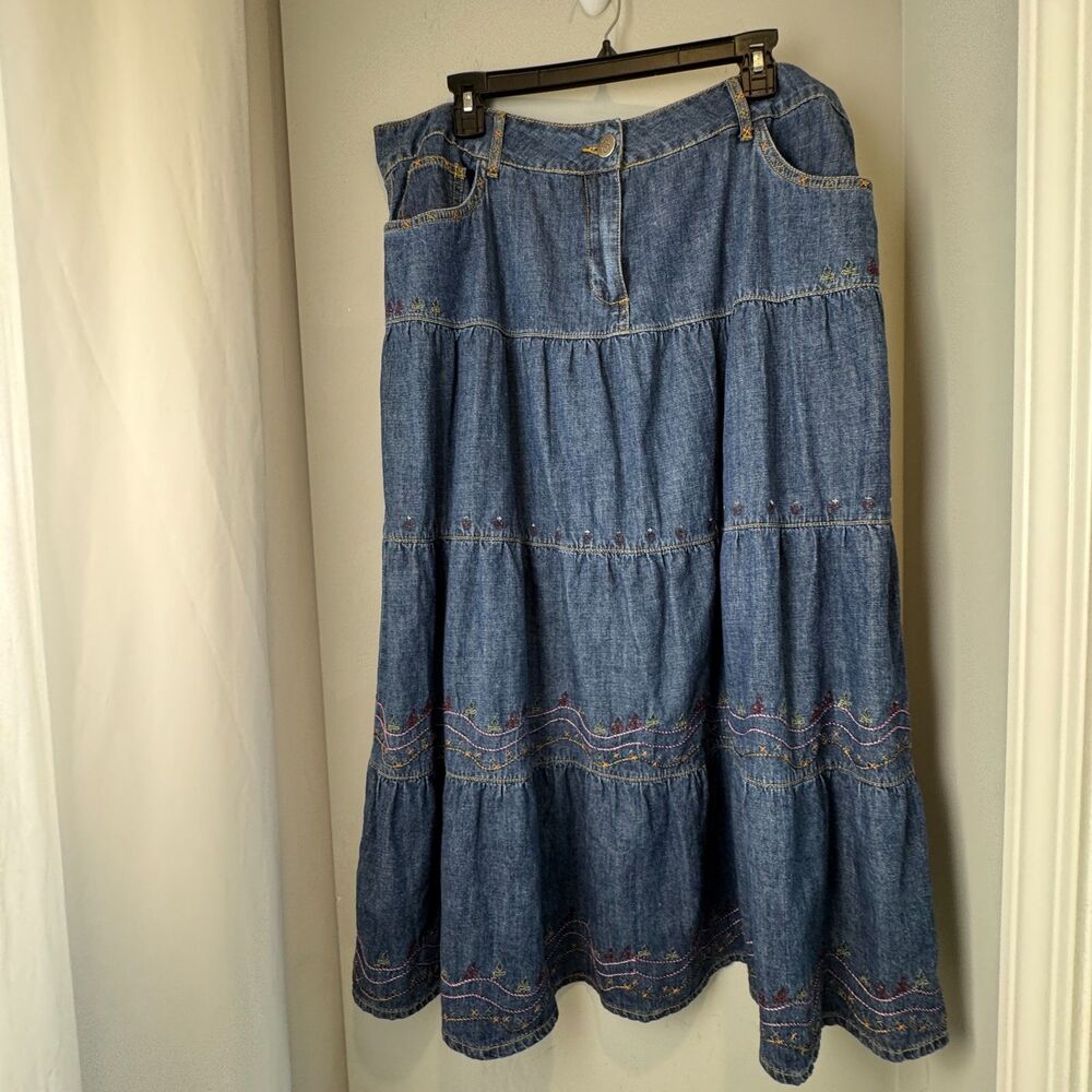 Vintage Bill Blass Jeanswear Embroidered Denim Skirt Light Wash Size 16 90s